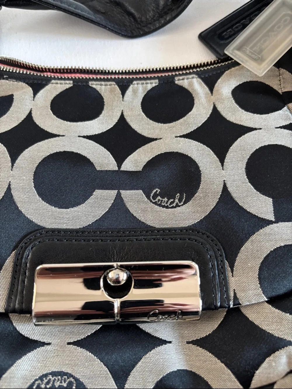 Coach Black & Cream Signature Shoulder Bag - Picture 12 of 16